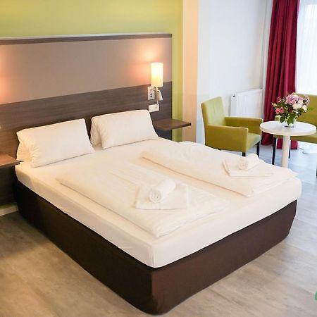 Hotel Wiesental Naehe Friedrichshafen Меккенбойрен Экстерьер фото