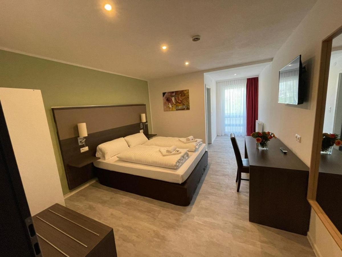 Hotel Wiesental Naehe Friedrichshafen Меккенбойрен Экстерьер фото