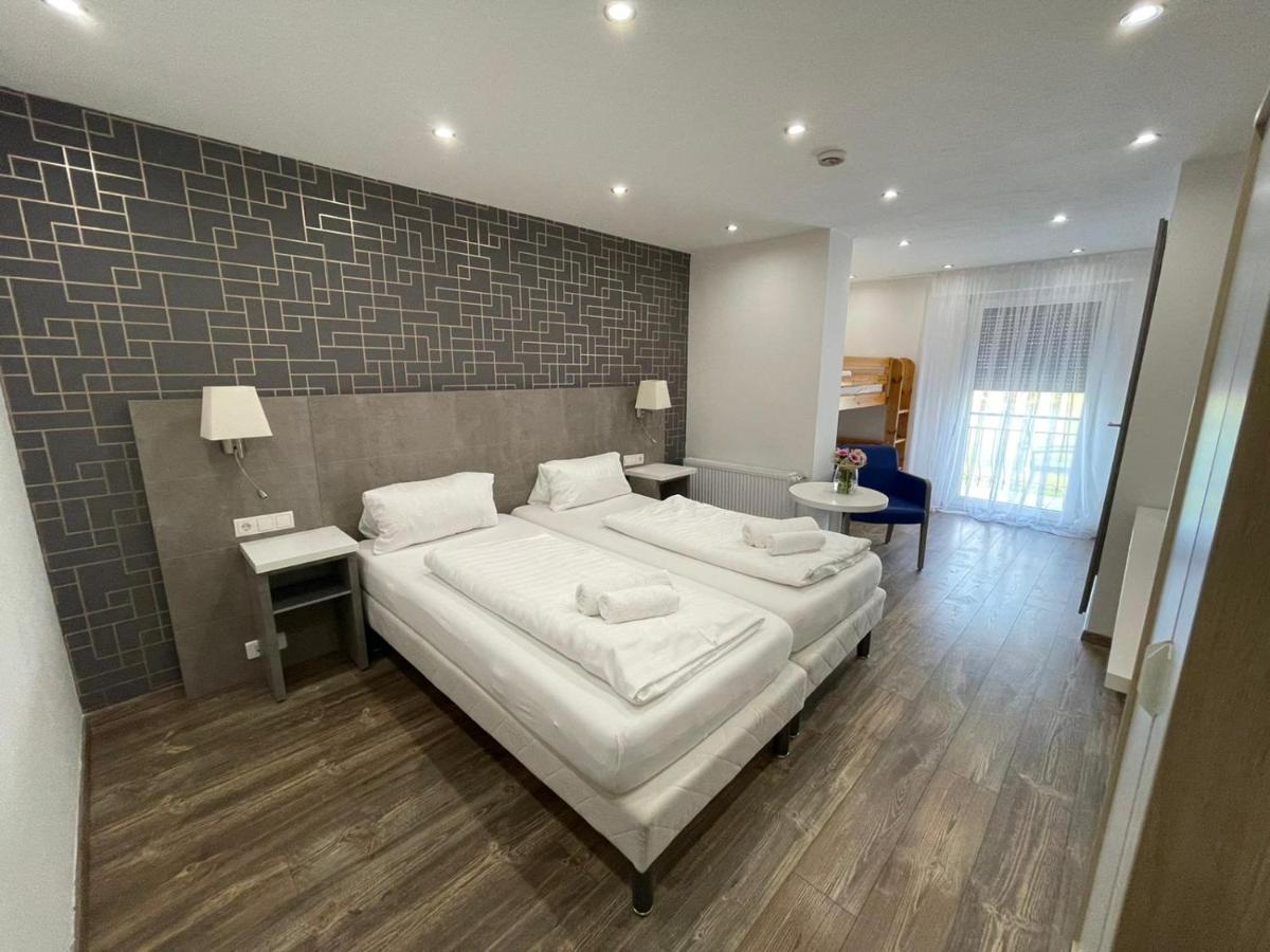 Hotel Wiesental Naehe Friedrichshafen Меккенбойрен Экстерьер фото