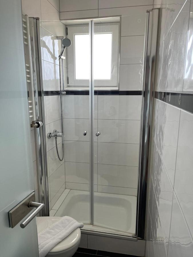 Hotel Wiesental Naehe Friedrichshafen Меккенбойрен Экстерьер фото