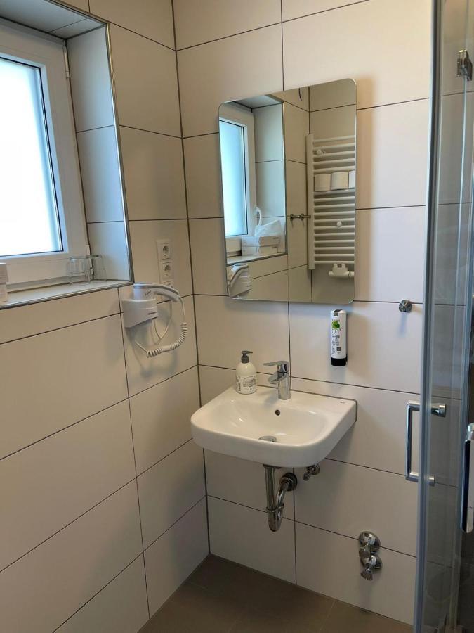 Hotel Wiesental Naehe Friedrichshafen Меккенбойрен Экстерьер фото