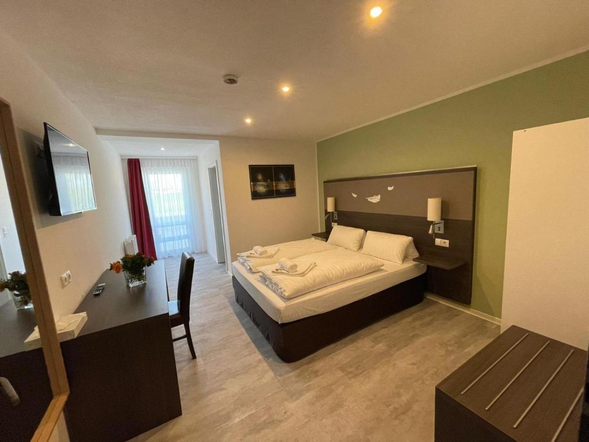 Hotel Wiesental Naehe Friedrichshafen Меккенбойрен Экстерьер фото