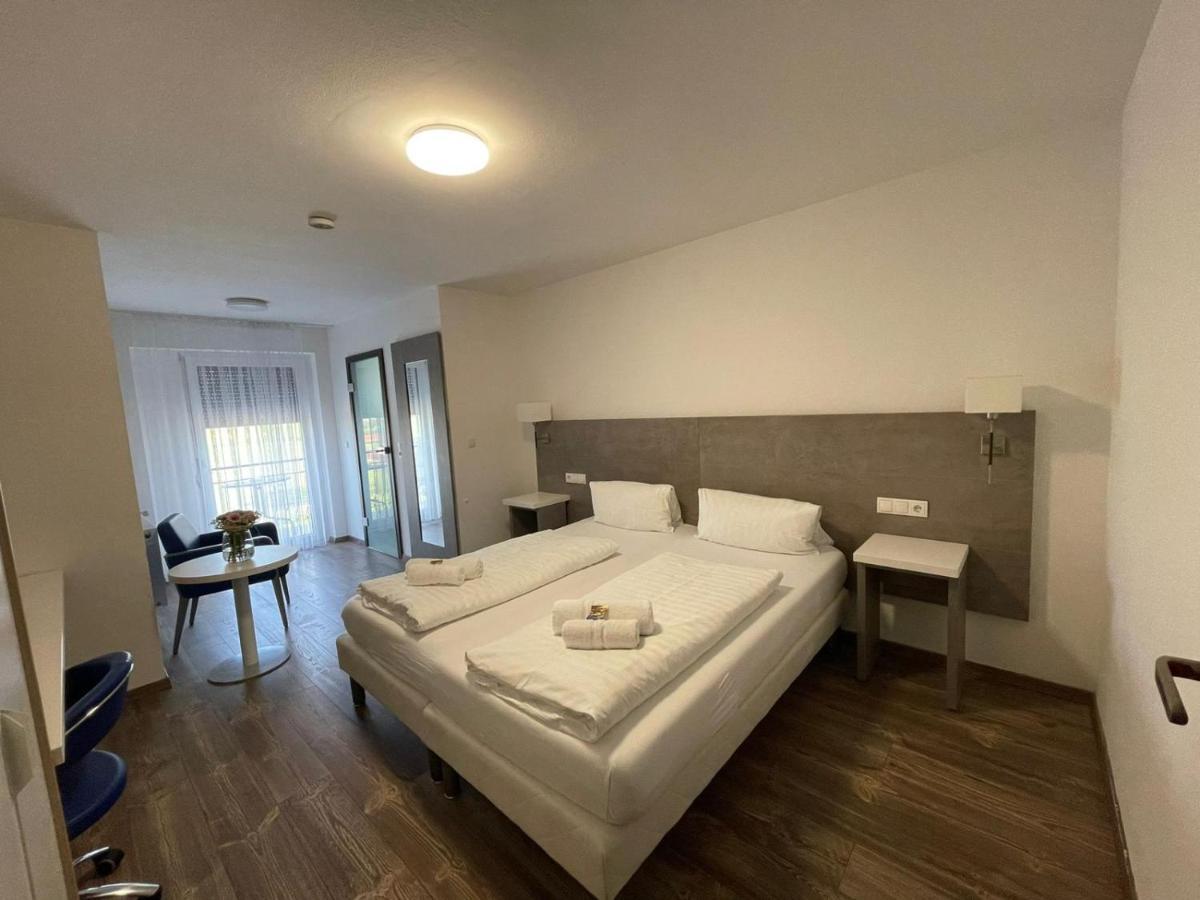 Hotel Wiesental Naehe Friedrichshafen Меккенбойрен Экстерьер фото
