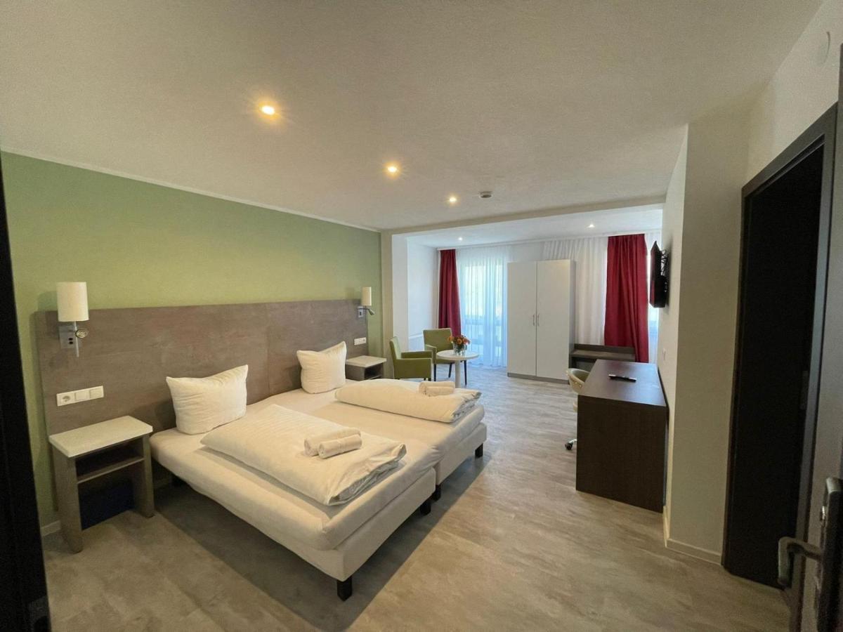 Hotel Wiesental Naehe Friedrichshafen Меккенбойрен Экстерьер фото