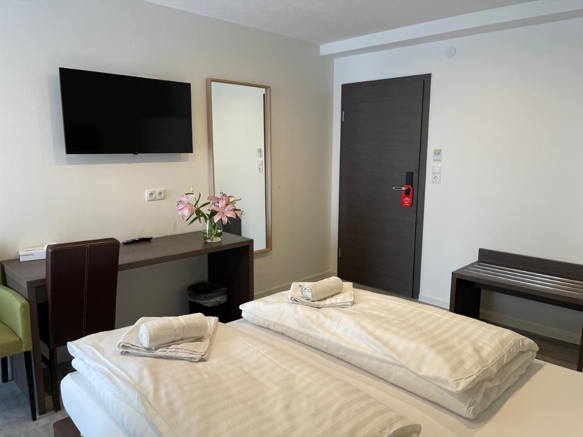 Hotel Wiesental Naehe Friedrichshafen Меккенбойрен Экстерьер фото