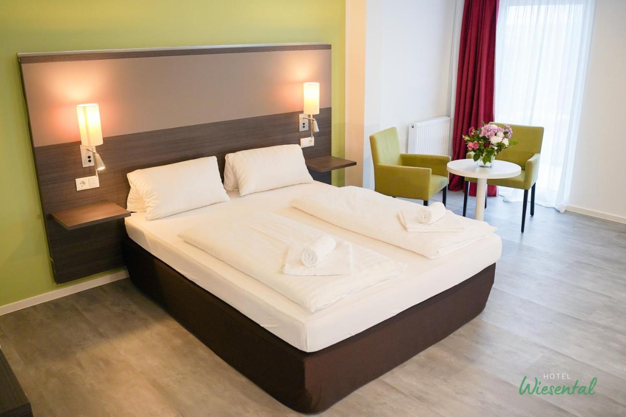 Hotel Wiesental Naehe Friedrichshafen Меккенбойрен Экстерьер фото