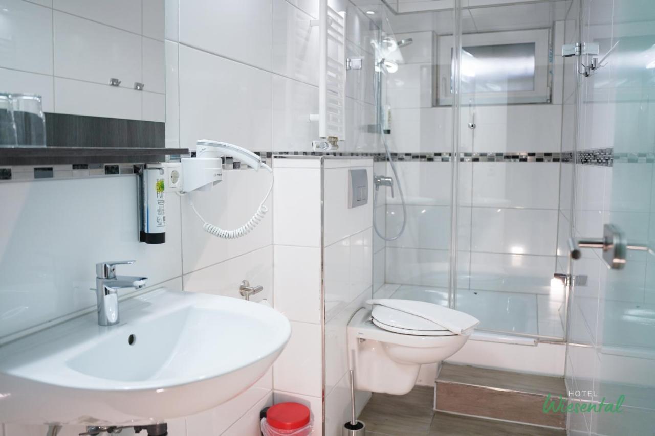 Hotel Wiesental Naehe Friedrichshafen Меккенбойрен Экстерьер фото