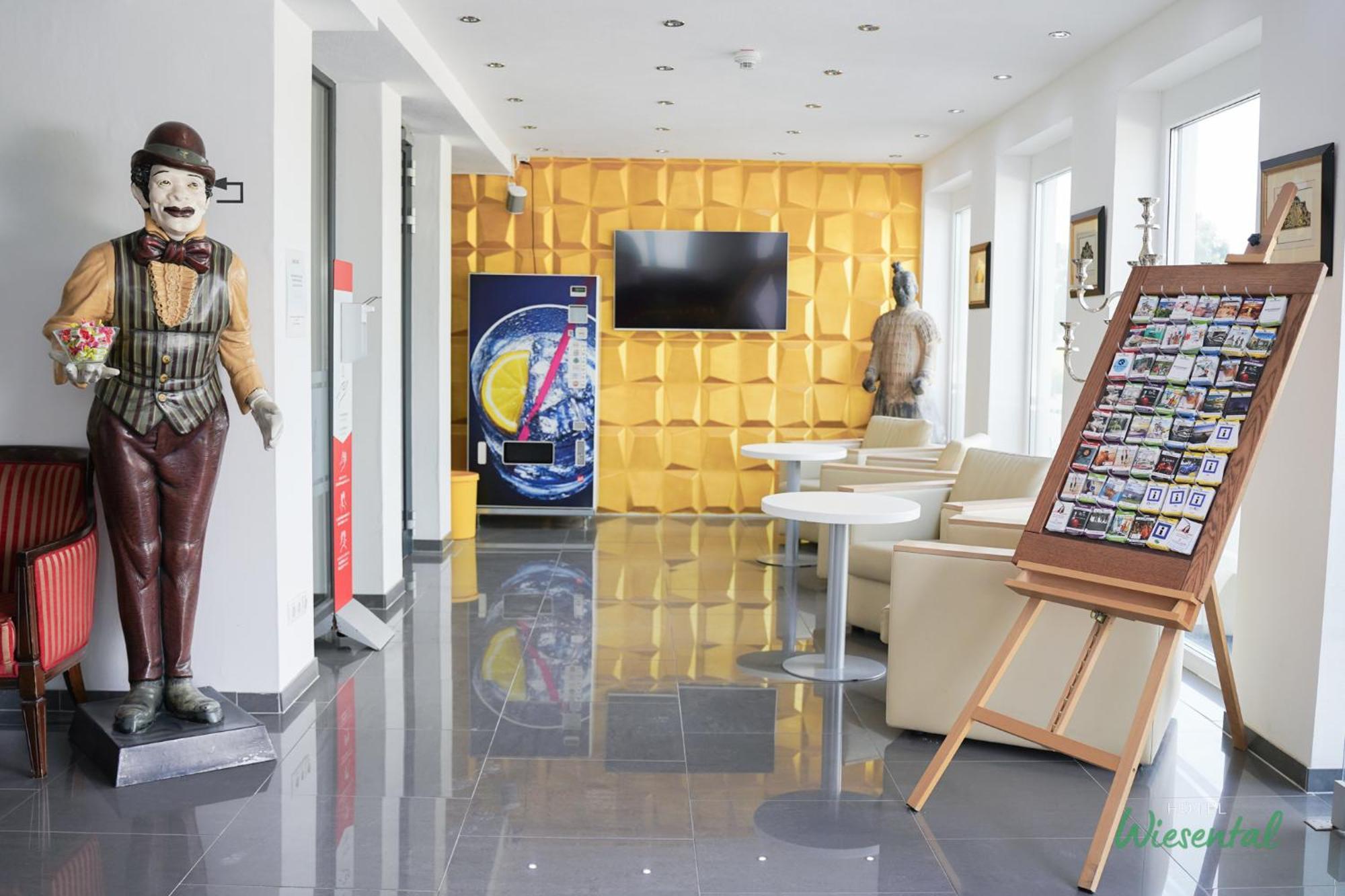 Hotel Wiesental Naehe Friedrichshafen Меккенбойрен Экстерьер фото